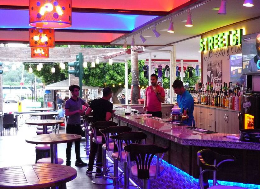 Bar Photo