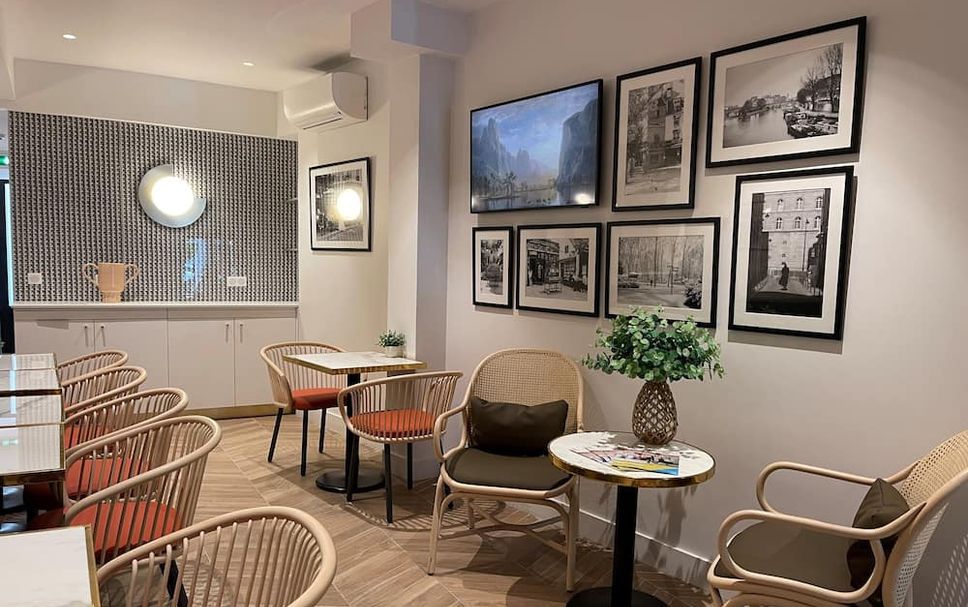 Restaurant Photo