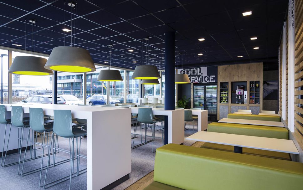 Restaurant Photo