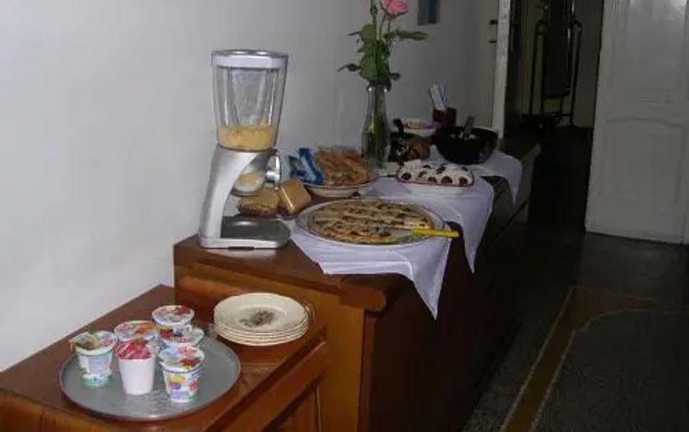 Buffet Photo