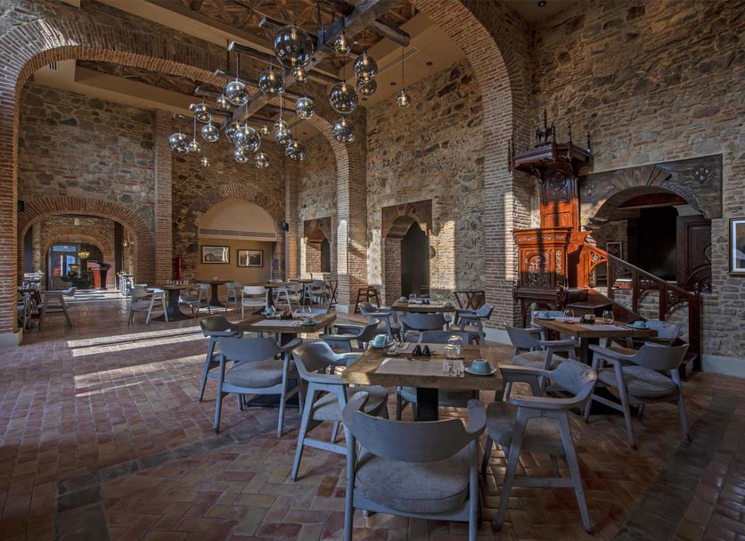 Restaurant Photo