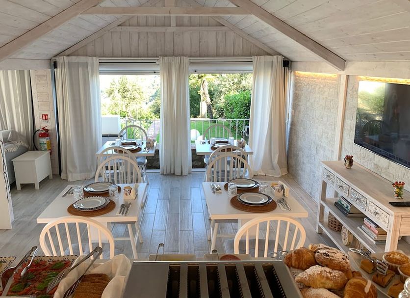 Dining room Photo