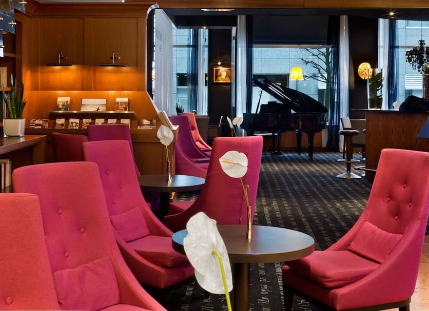 Lounge Photo