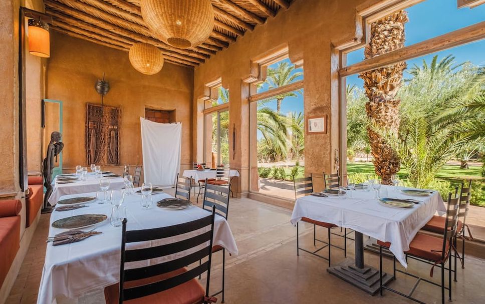 Restaurant Photo