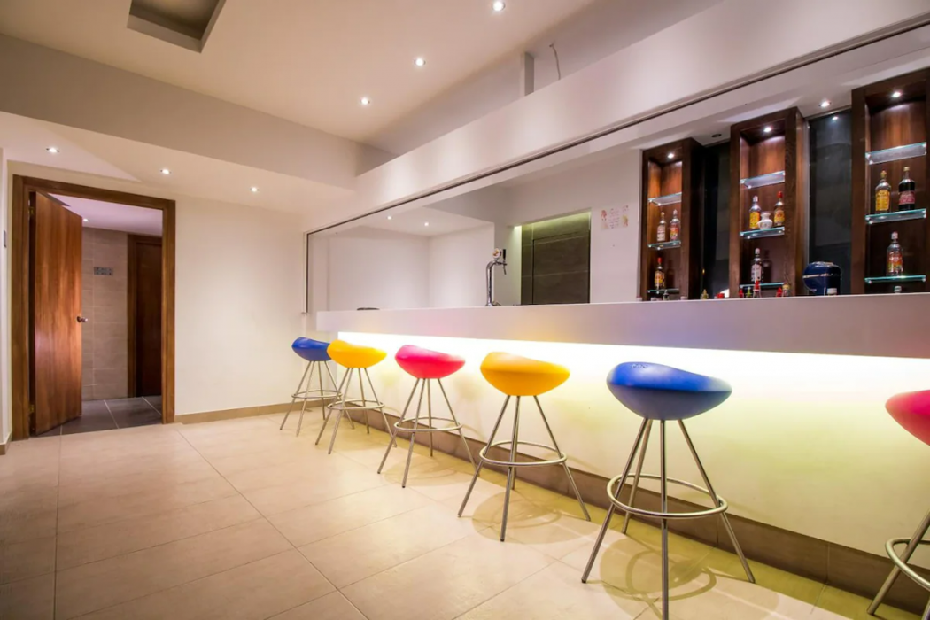 Bar Photo