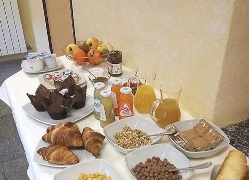Buffet Photo