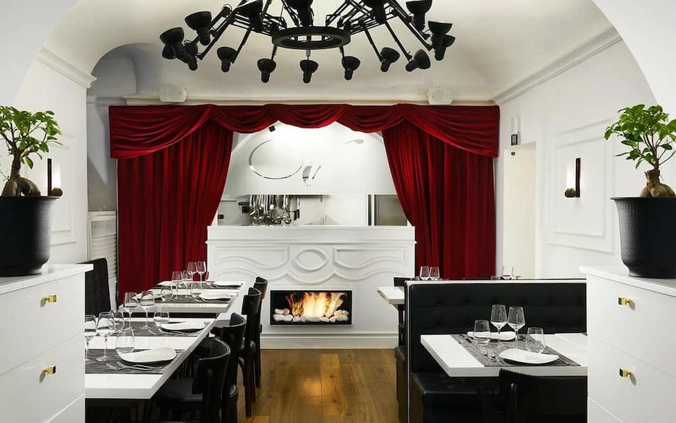 Restaurant Photo
