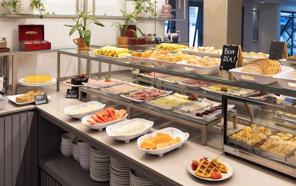 Buffet Photo
