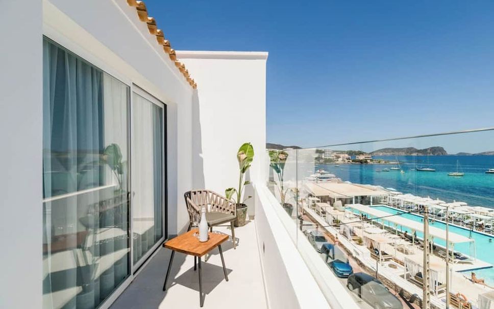 Balcony Photo