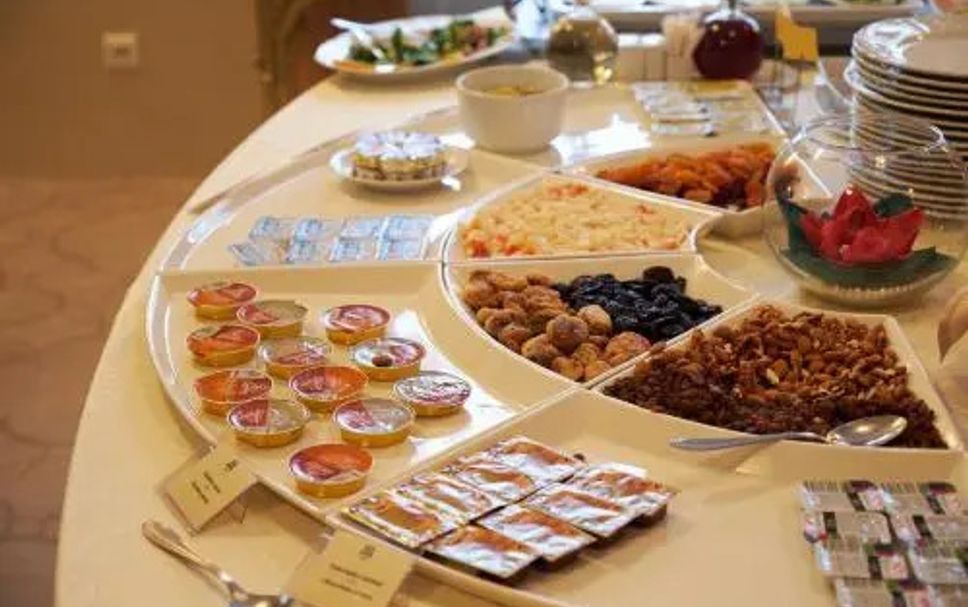Buffet Photo
