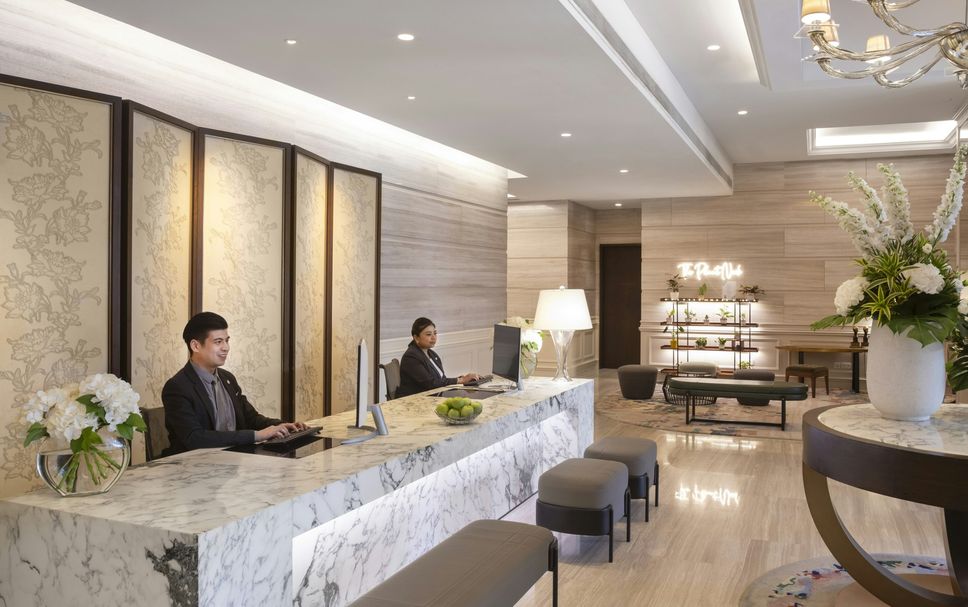 Front desk Photo