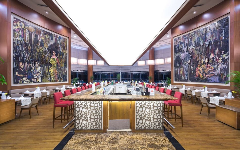 Restaurant Photo