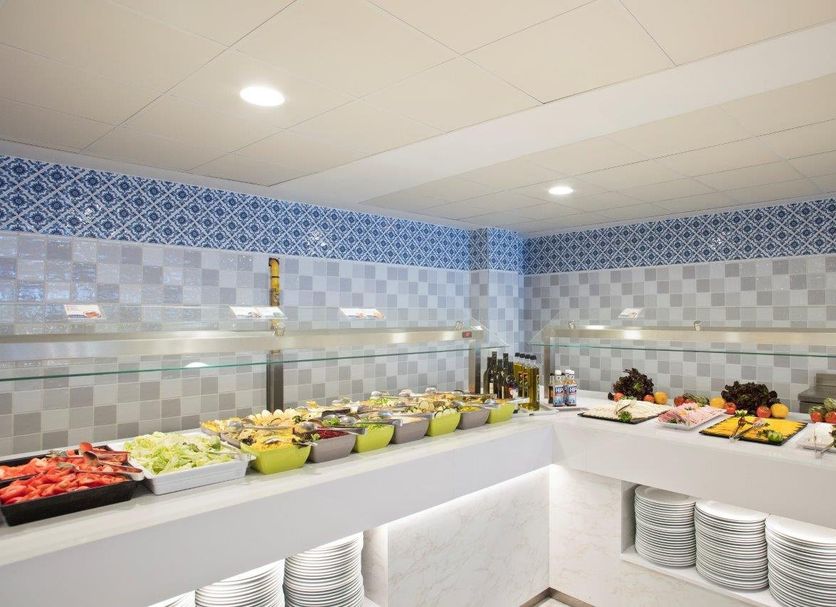 Buffet Photo
