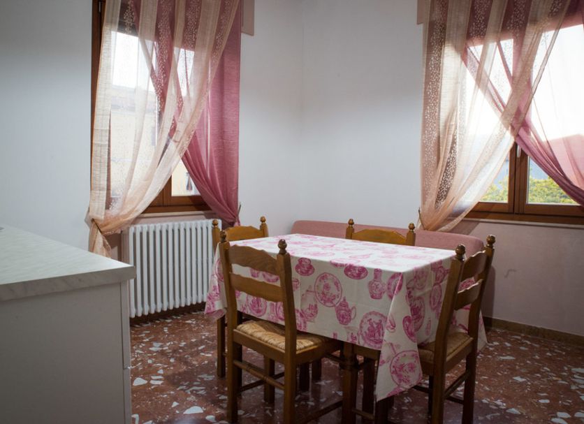 Dining room Photo