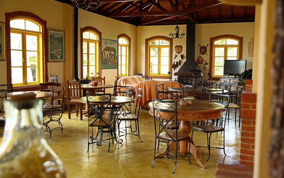 Dining room Photo