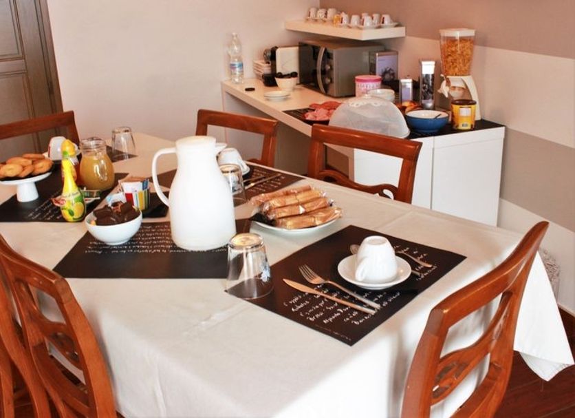 Dining room Photo