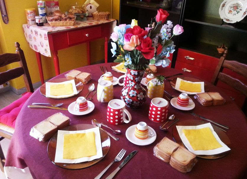 Dining room Photo