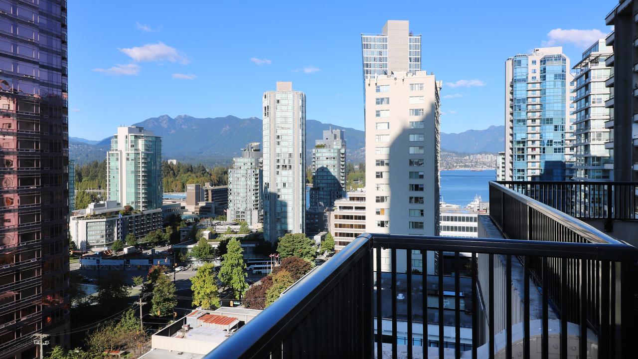 Divya Sutra Suites on Robson Downtown Vancouver in Vancouver, Canada