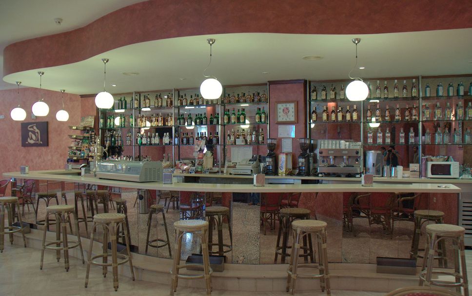 Bar Photo
