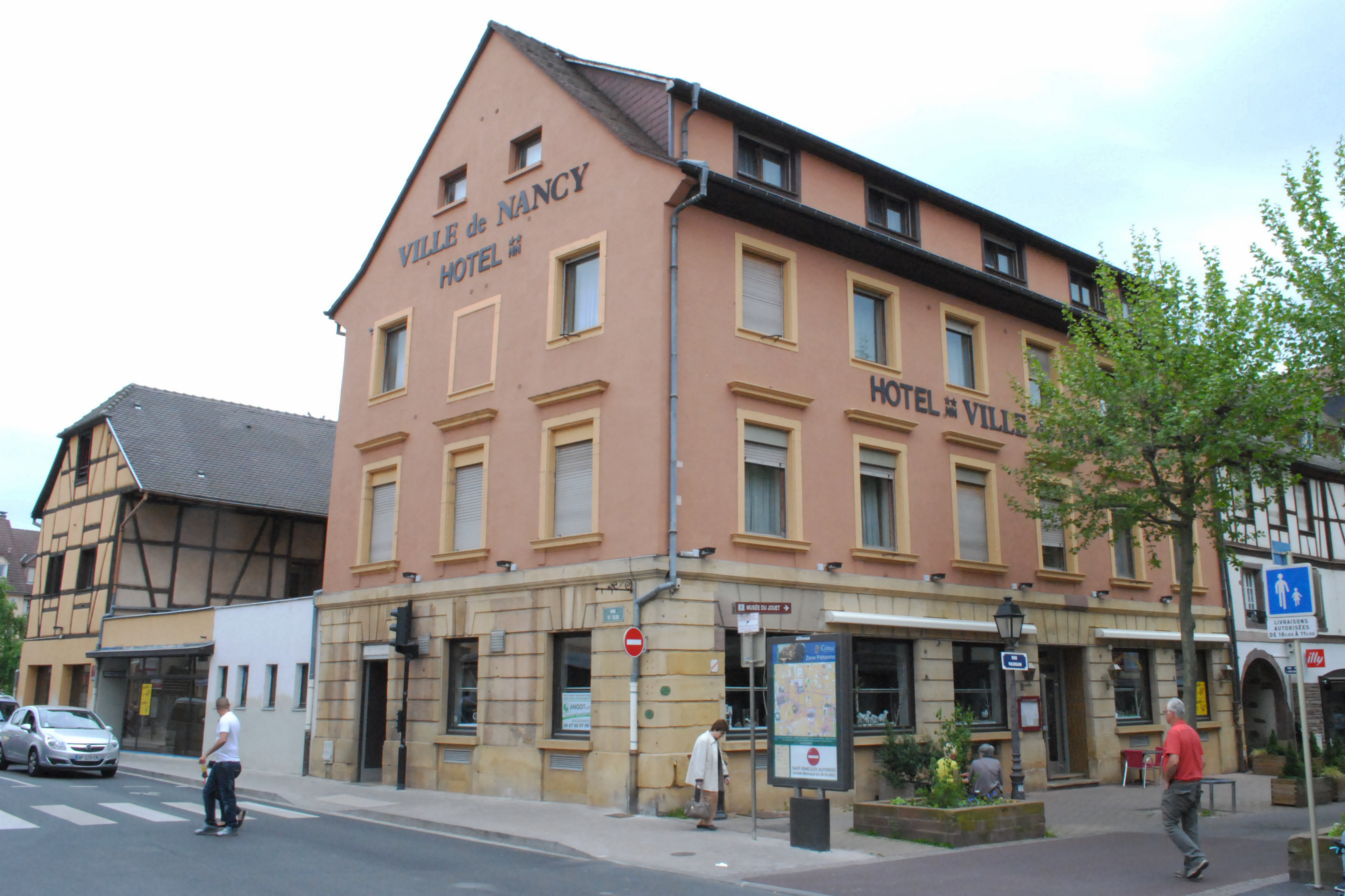 Building Photo